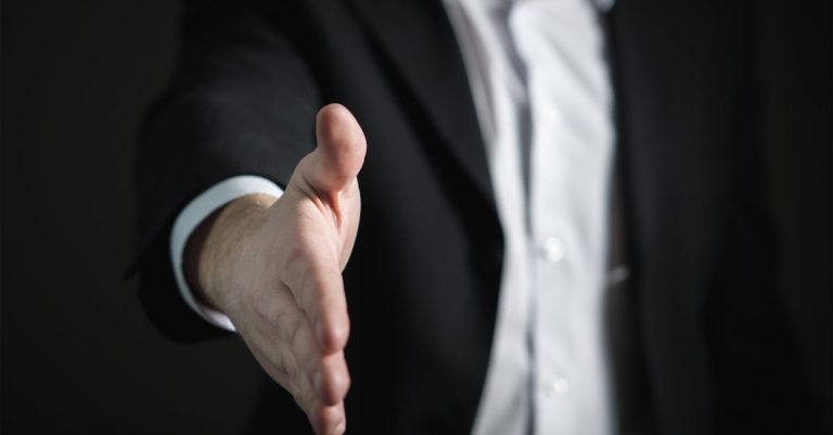 découvrez comment créer des partenariats d'affaires fructueux qui propulsent votre entreprise vers le succès. explorez des stratégies efficaces pour nouer des collaborations durables et stimuler la croissance.