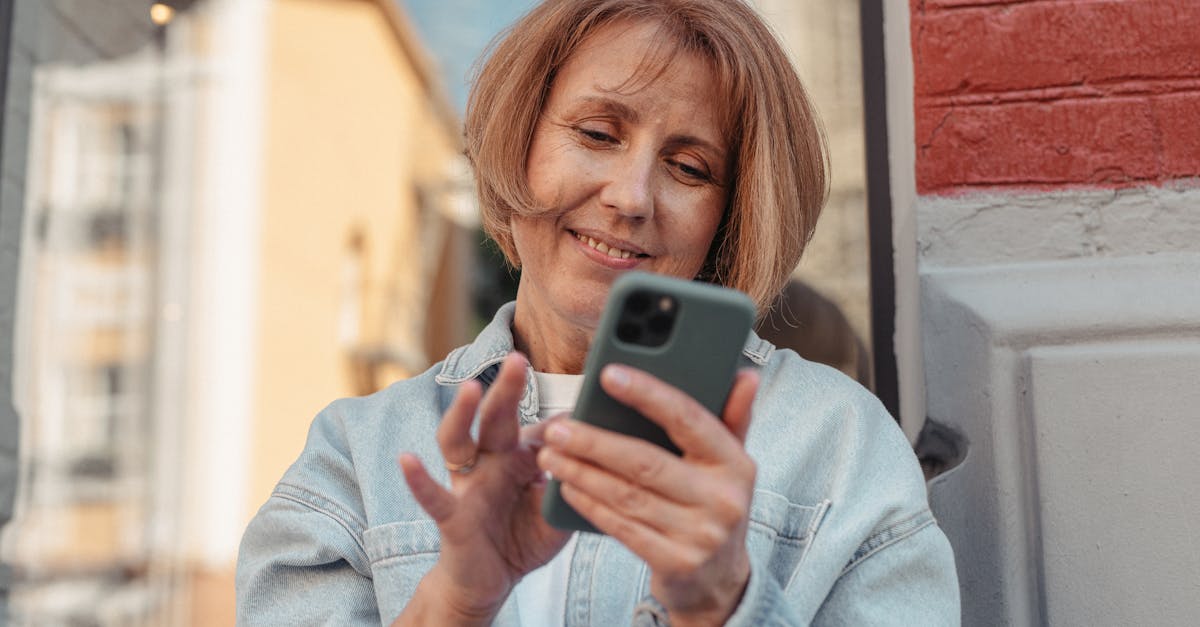 découvrez comment améliorer l'expérience utilisateur avec des stratégies efficaces. plongez dans les principes clés du design centré sur l'utilisateur et apprenez à créer des interfaces intuitives et engageantes qui répondent aux besoins de vos clients.